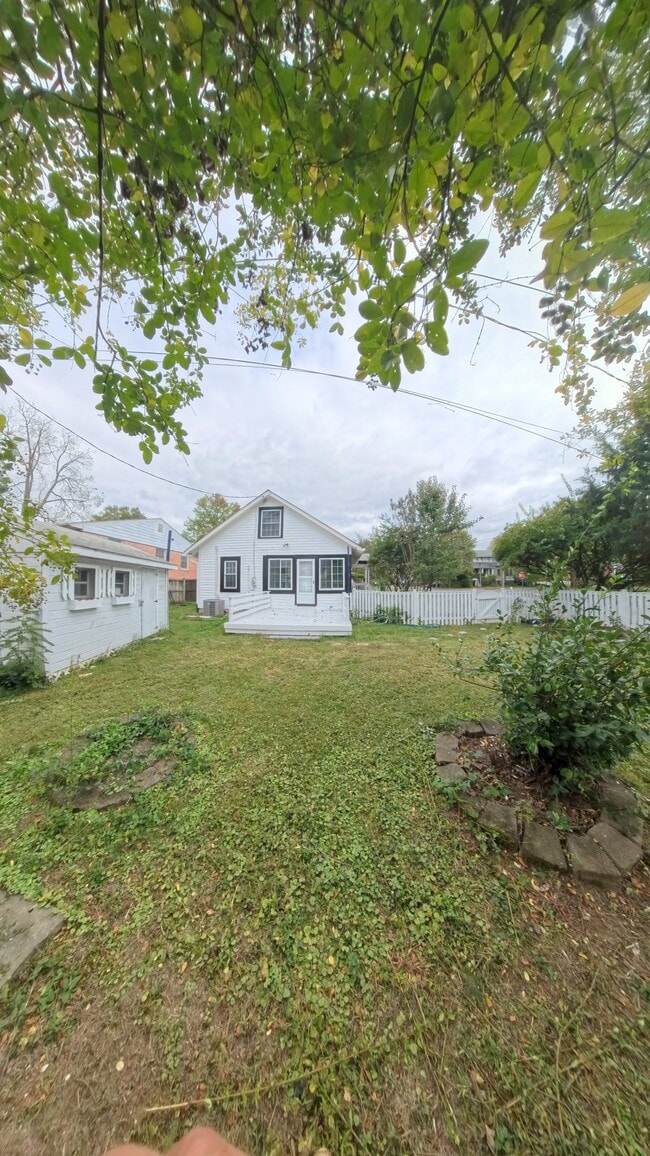 Building Photo - 5803 2nd St S