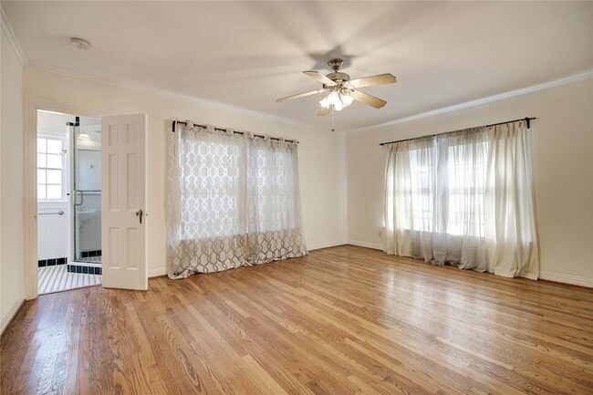 Building Photo - 5419 Longview St