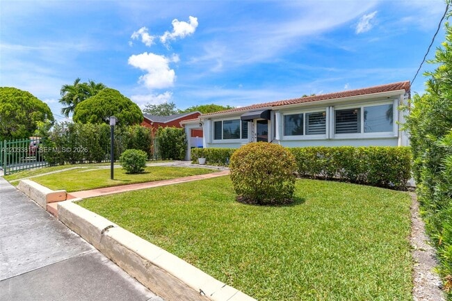 Building Photo - Northwest Flagler Terrace, Miami, FL 33125 - 2 BR 1 BA house
