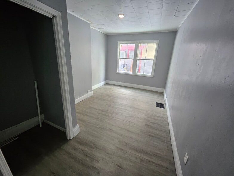 Building Photo - 117 Landon Ave