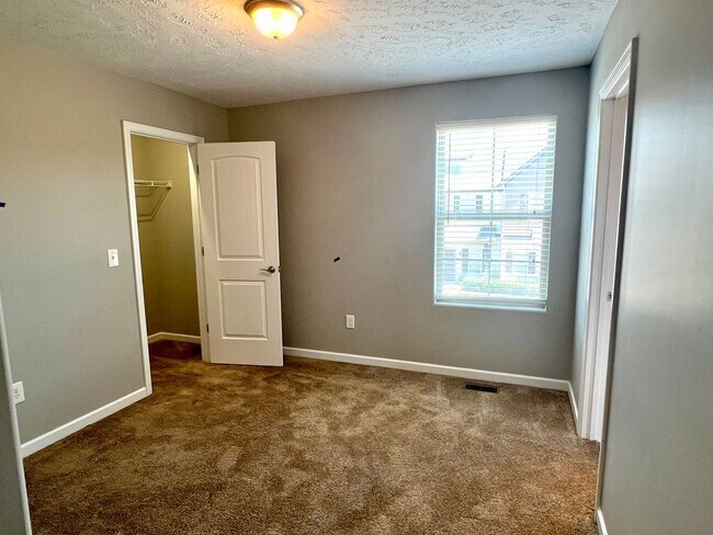 Building Photo - 5305 Tony Lama Ln
