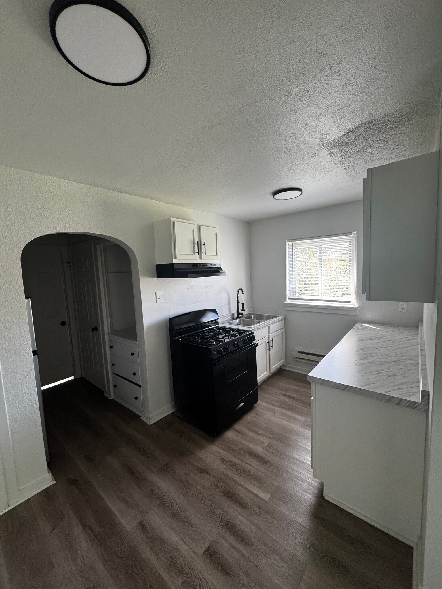 Building Photo - 4022 Walker Ave