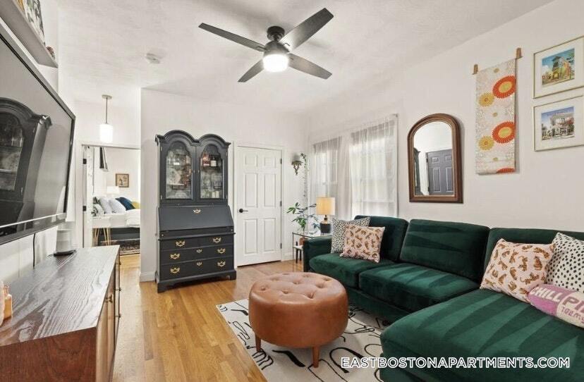 Building Photo - 171 Brooks St