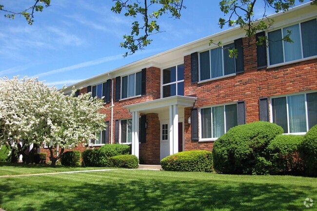 Building Photo - The Haven at Grosse Pointe