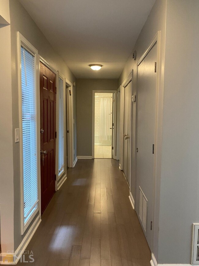 Building Photo - 279 Quail Run