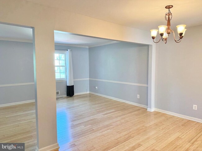 Building Photo - 12732 Lighthouse Ln