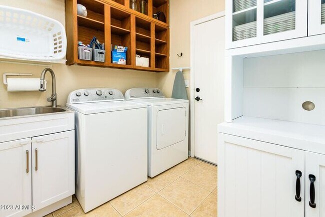 Building Photo - COMING SOON! Beautiful 4Bedrooms/3Bath home located in the sought-after community of Warner Ranch