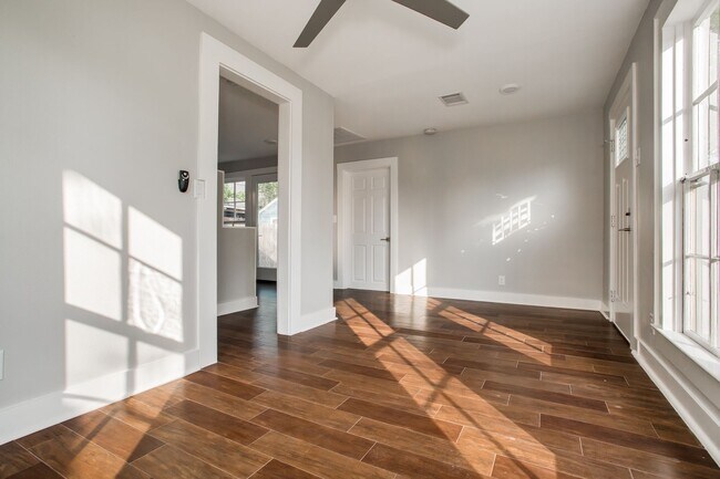 Building Photo - 4500 Avenue H