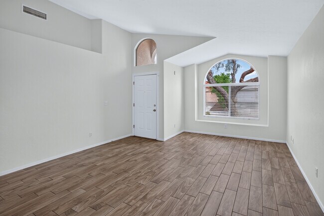 Building Photo - 8998 E Laurie Ann Dr