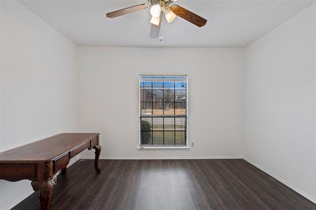 Building Photo - 5205 Wood Creek Ln