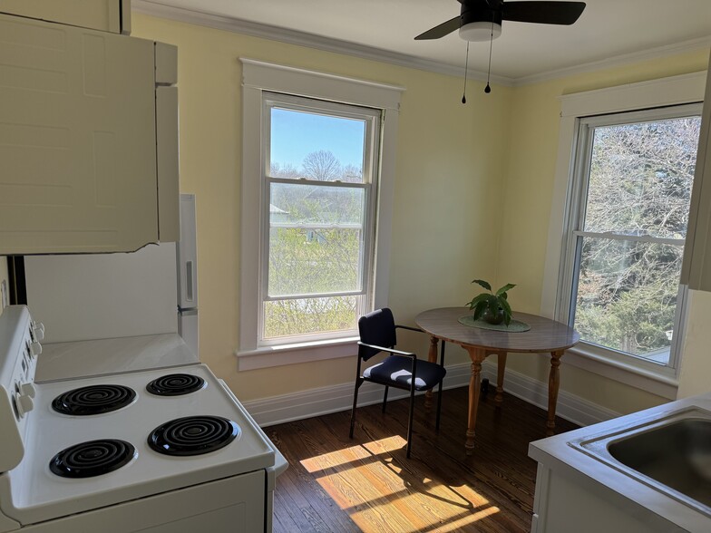 Building Photo - 107 Westover Blvd