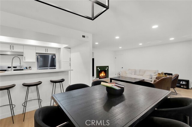 Building Photo - 5530 Thornburn St