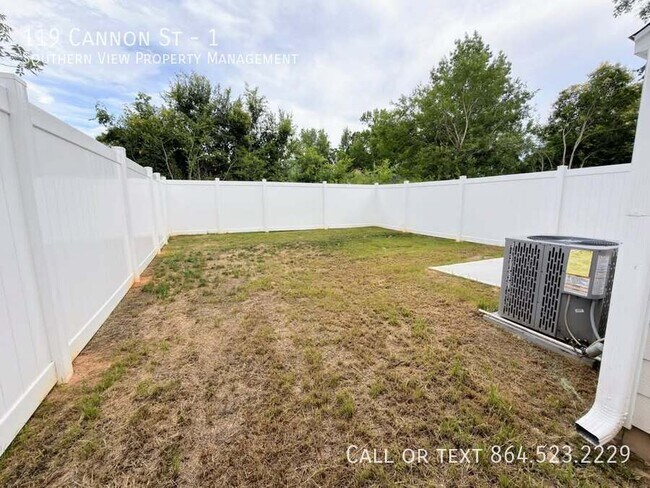 Building Photo - 119 S 1224