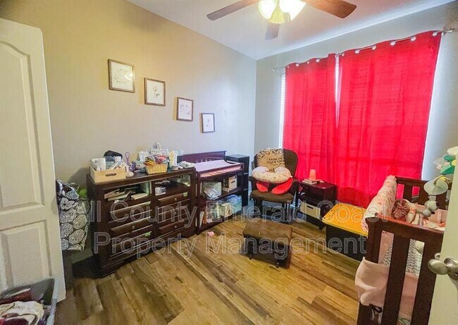 Building Photo - 304 Peoria Blvd