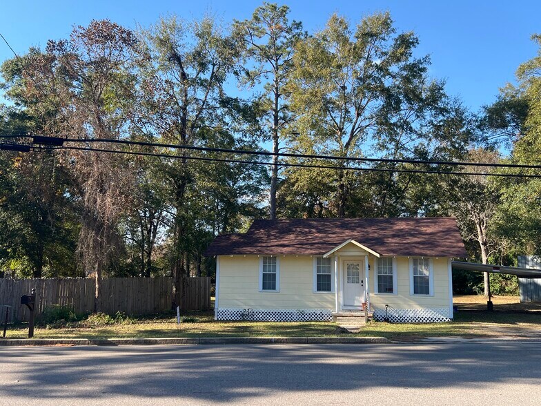 Primary Photo - 402 Old Richton Rd