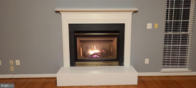 Building Photo - 15309 Lions Den Rd