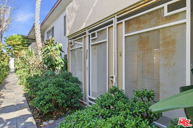 Building Photo - 1434 25th St