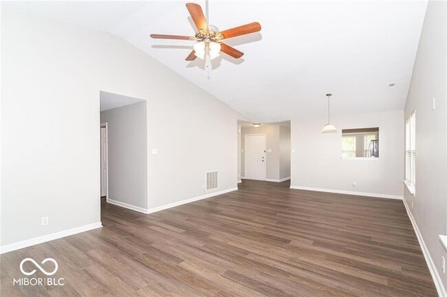 Building Photo - 11817 Shady Meadow Pl