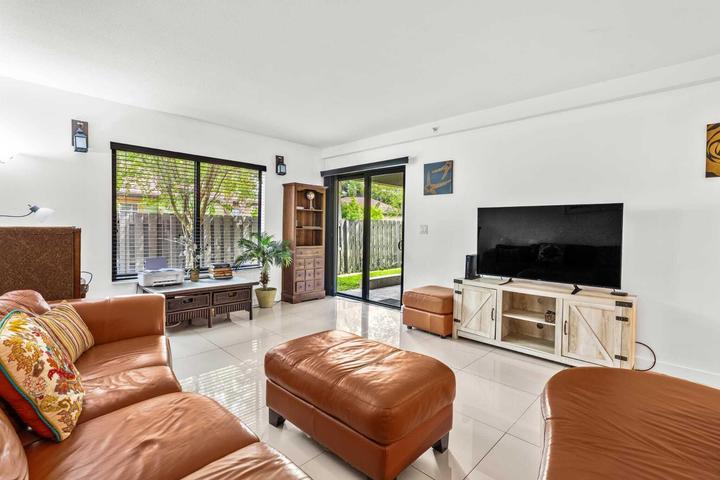 Building Photo - 1665 Cabot Ln