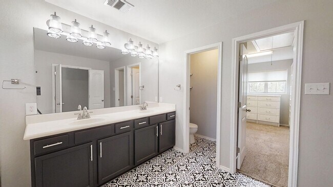 Building Photo - 2915 Thunder Gulch