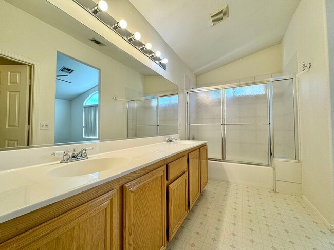 Building Photo - 921 Siena Hills Ln