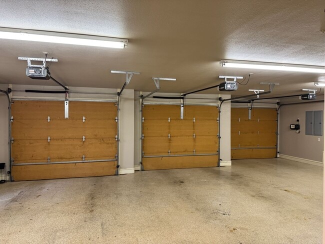 Building Photo - 21220 Gatlinburg Rd