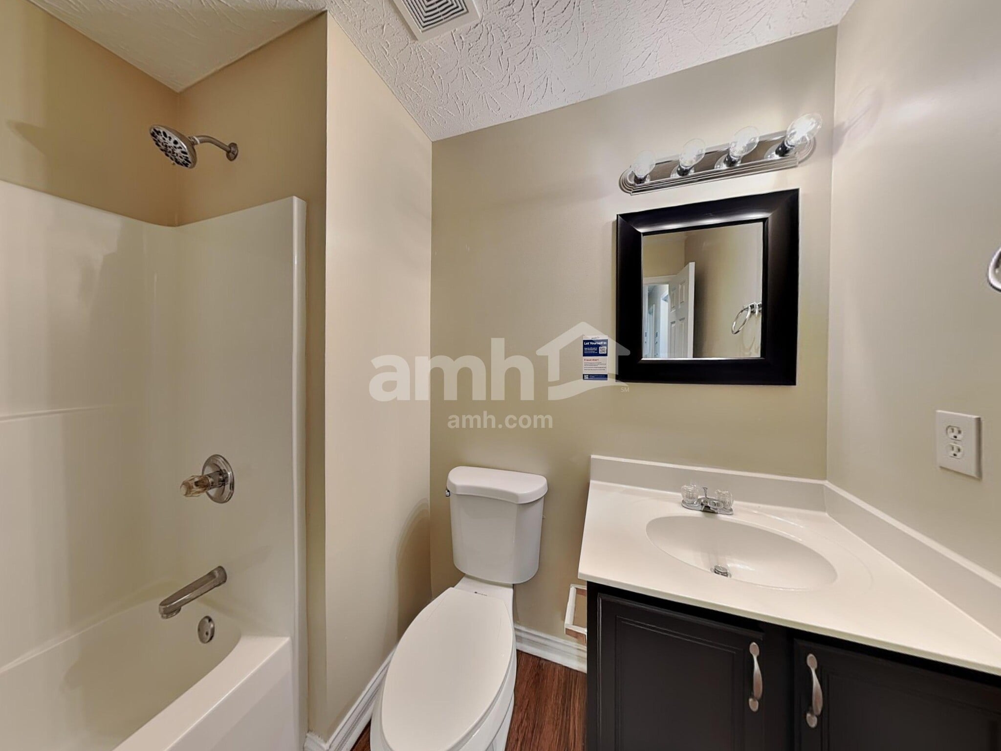 Building Photo - 2251 Custer Ln