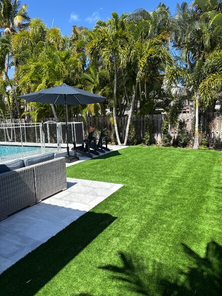 Building Photo - 2432 NE 26th Ave