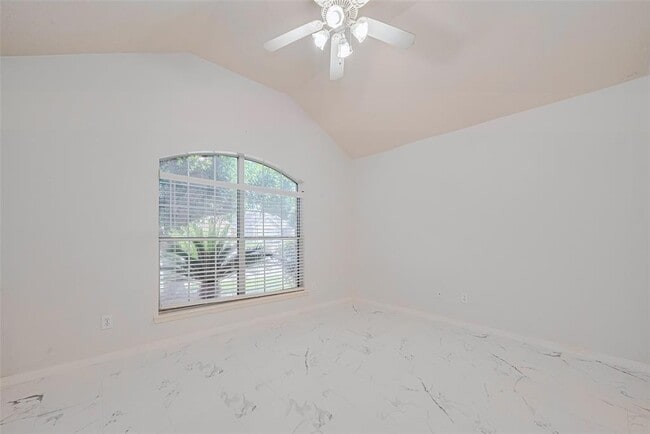Building Photo - 14111 Norgrove Ct