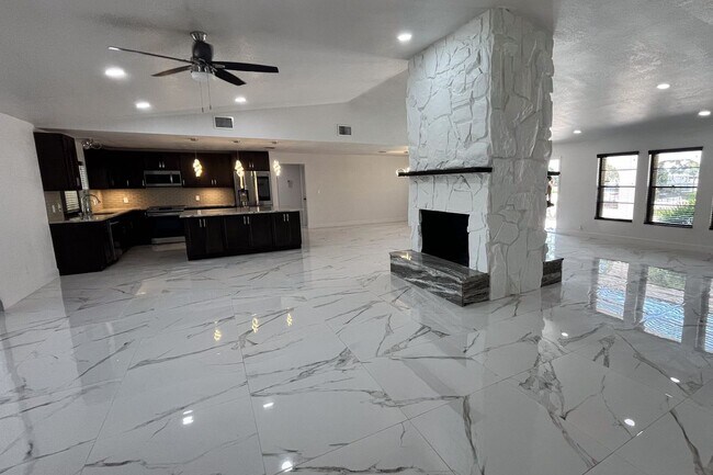 Building Photo - 1837 Seafan Cir