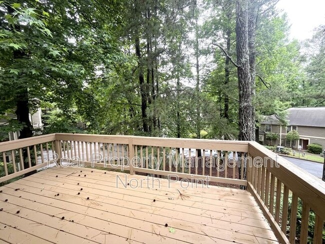 Building Photo - 3030 Steeplechase Dr