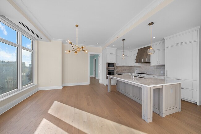 Building Photo - 451 E Grand Ave