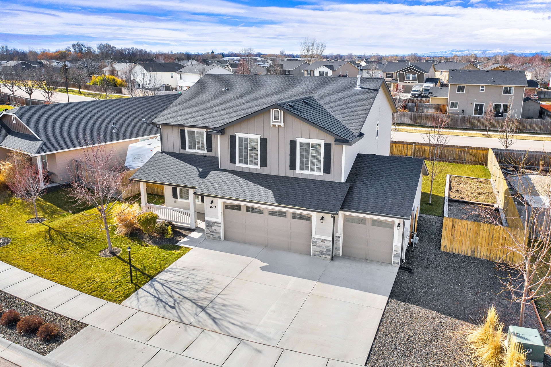 Building Photo - 1633 Placerville St