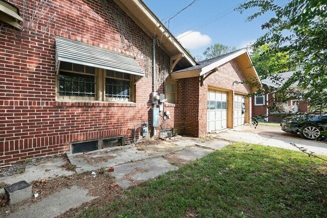 Building Photo - 322 Arlington Ave