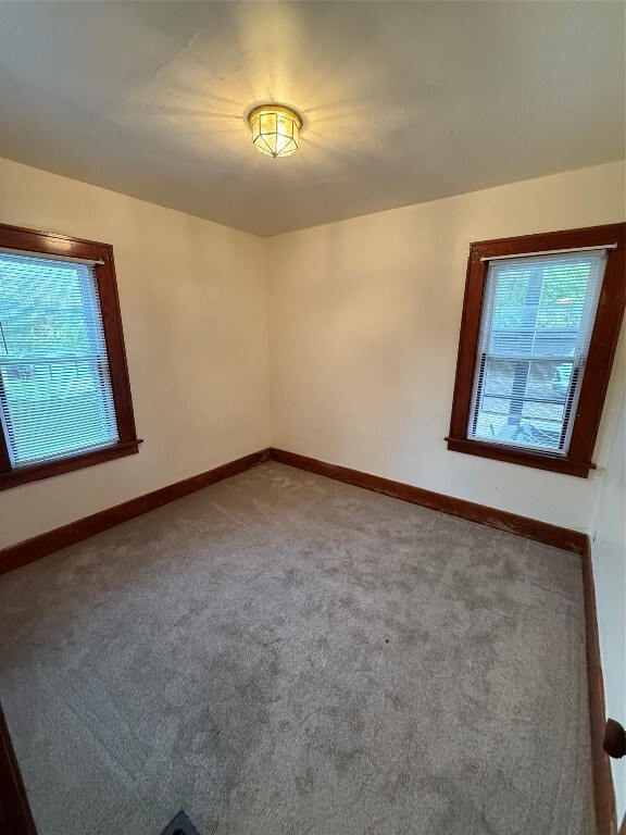 Building Photo - 620 W 5th St