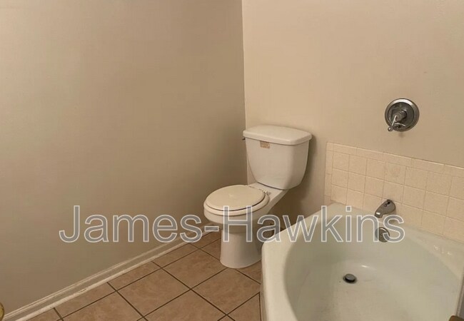 Building Photo - 517 Wakefield Ct
