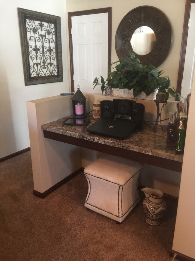 Building Photo - Quality Built Twinhome North Bismarck! SORRY NO PETS