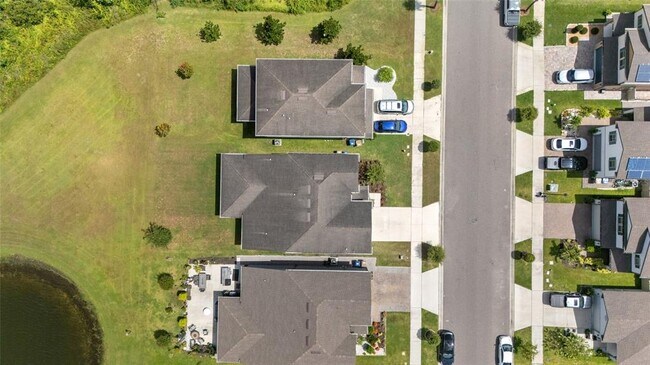 Building Photo - 2880 E Lake Pointe Dr