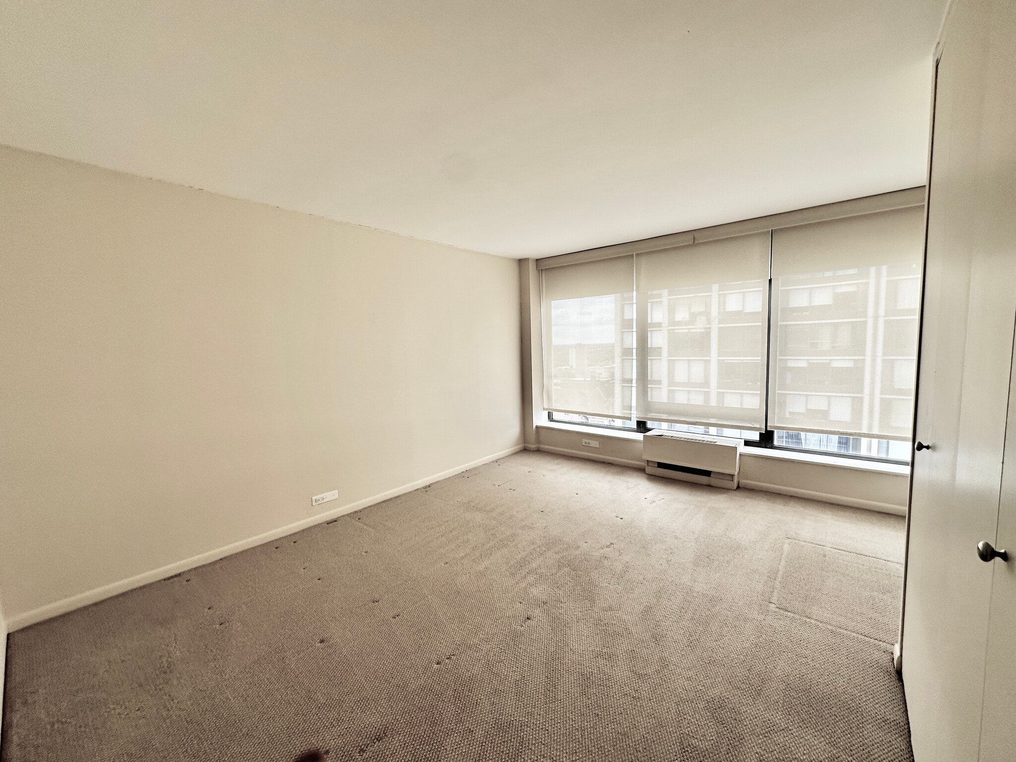 Bedroom 2 - 5445 N Sheridan Rd