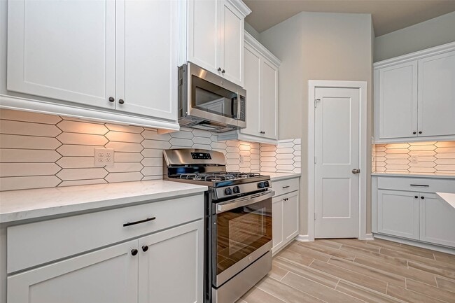 Building Photo - 316 N Spotted Fern Dr