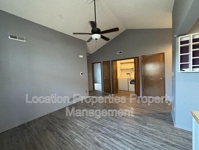 Building Photo - 3822 Westland Pl