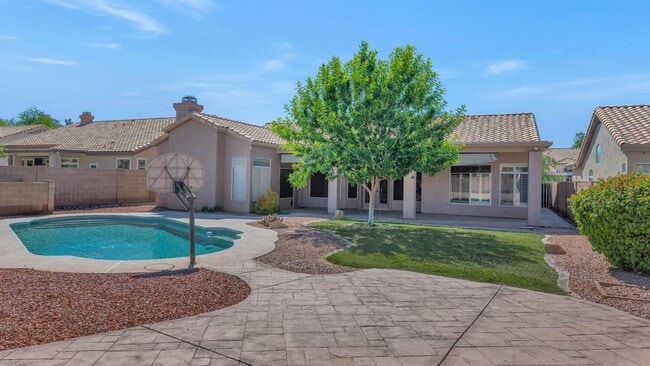 Building Photo - 3382 W Harrison St