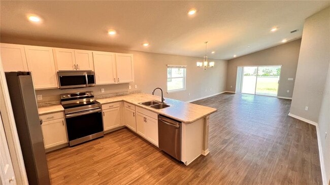 Building Photo - 1097 SILAS St