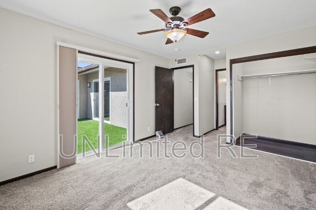 Building Photo - 2960 Star Dr