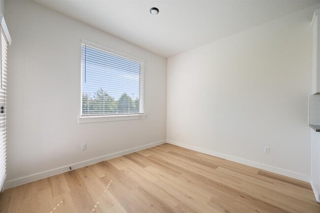 Building Photo - 2600 Gattis School Rd