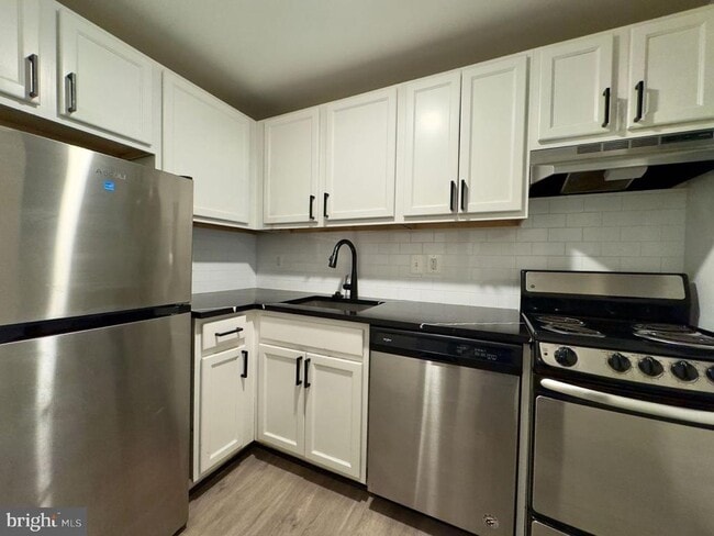 Building Photo - 1210 N Calvert St