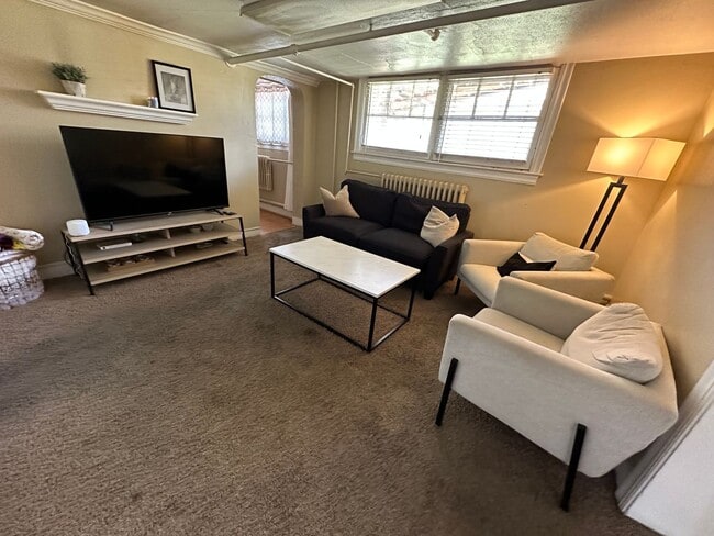 Building Photo - Provo City Center - 1 Bedroom Apartment