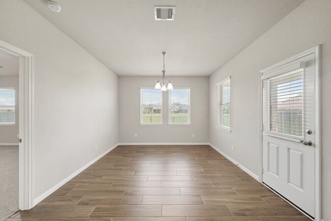 Building Photo - 6010 Kolle Dr