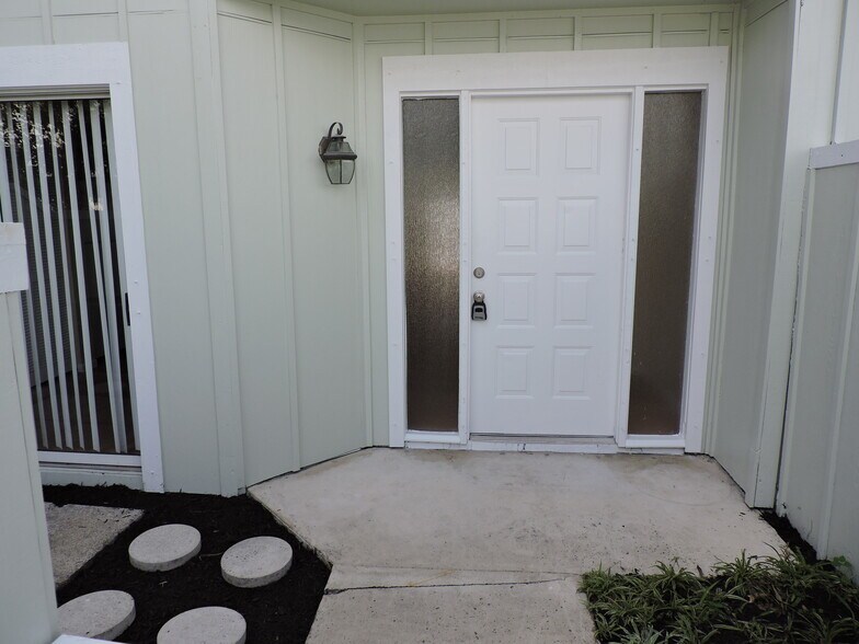 Building Photo - 6239 Riverwalk Ln