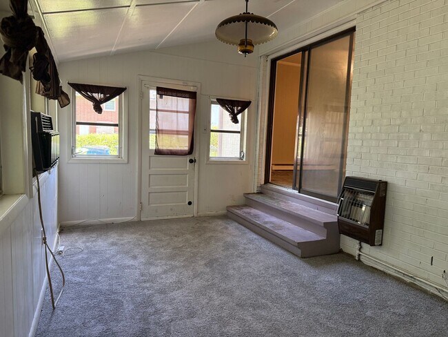 Building Photo - Beautiful Ranch Home In Raleigh, Available...